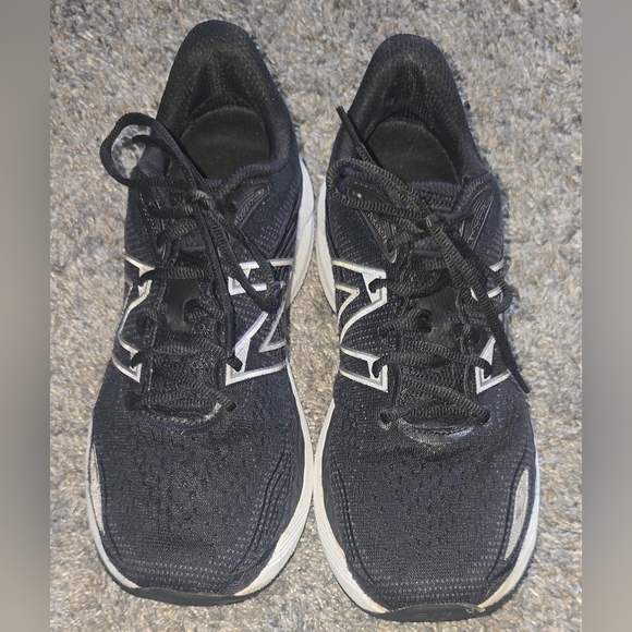 New Balance Fresh Foam Women's Size 10.5 Running Shoes Black - Picture 3 of 9